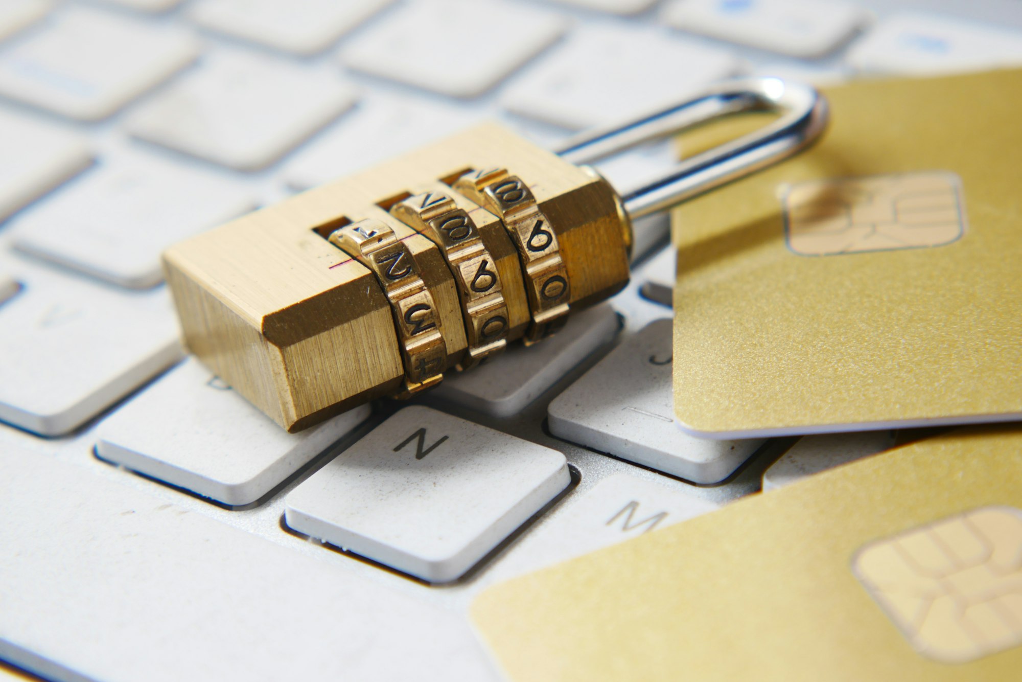 Sécurité informatique et suppression de virus au Faou